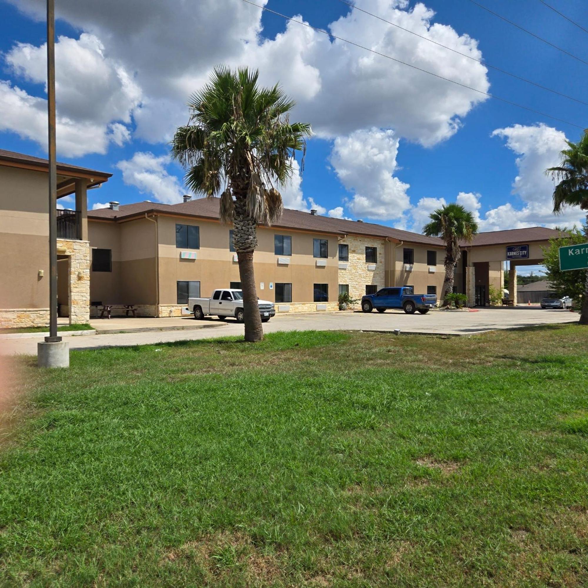 Karnes City Lodge Dış mekan fotoğraf