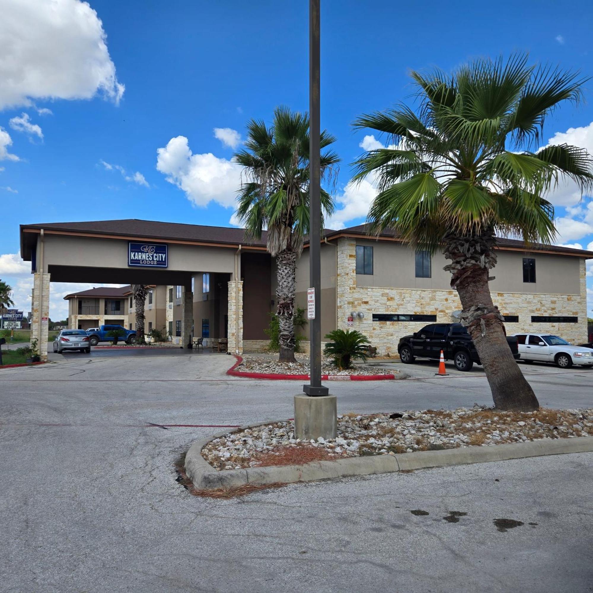 Karnes City Lodge Dış mekan fotoğraf